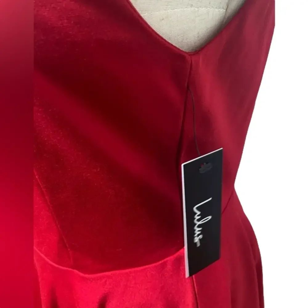 NWT RED BACKLESS LIVING FOR LOVE ROMANCE FIT & FLARE MINI DRESS LINED LULUS M - Picture 7 of 10